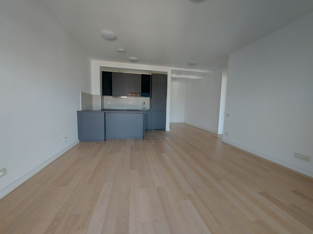 Novi Beograd – A Blok, IV faza, 60 m² za poslovni prostor + garaža